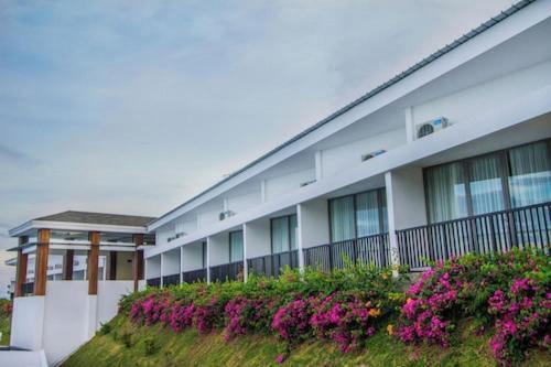 Estrella Hotel & Conference Luwuk Kültér fotó